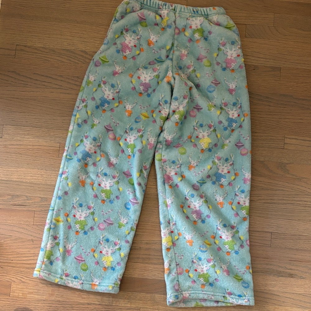 Iscream fuzzy holiday lounge pants